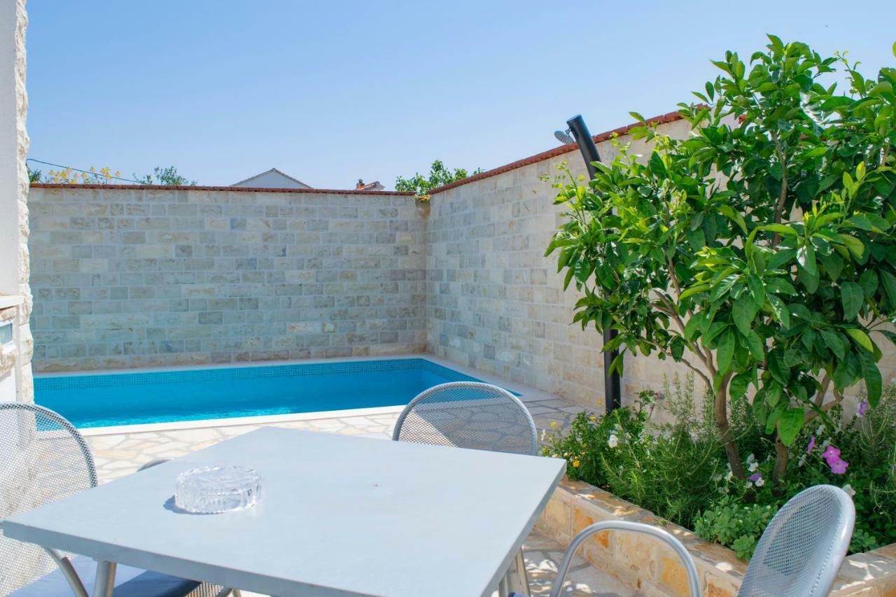 Apartments Solta Gornje Selo ภายนอก รูปภาพ