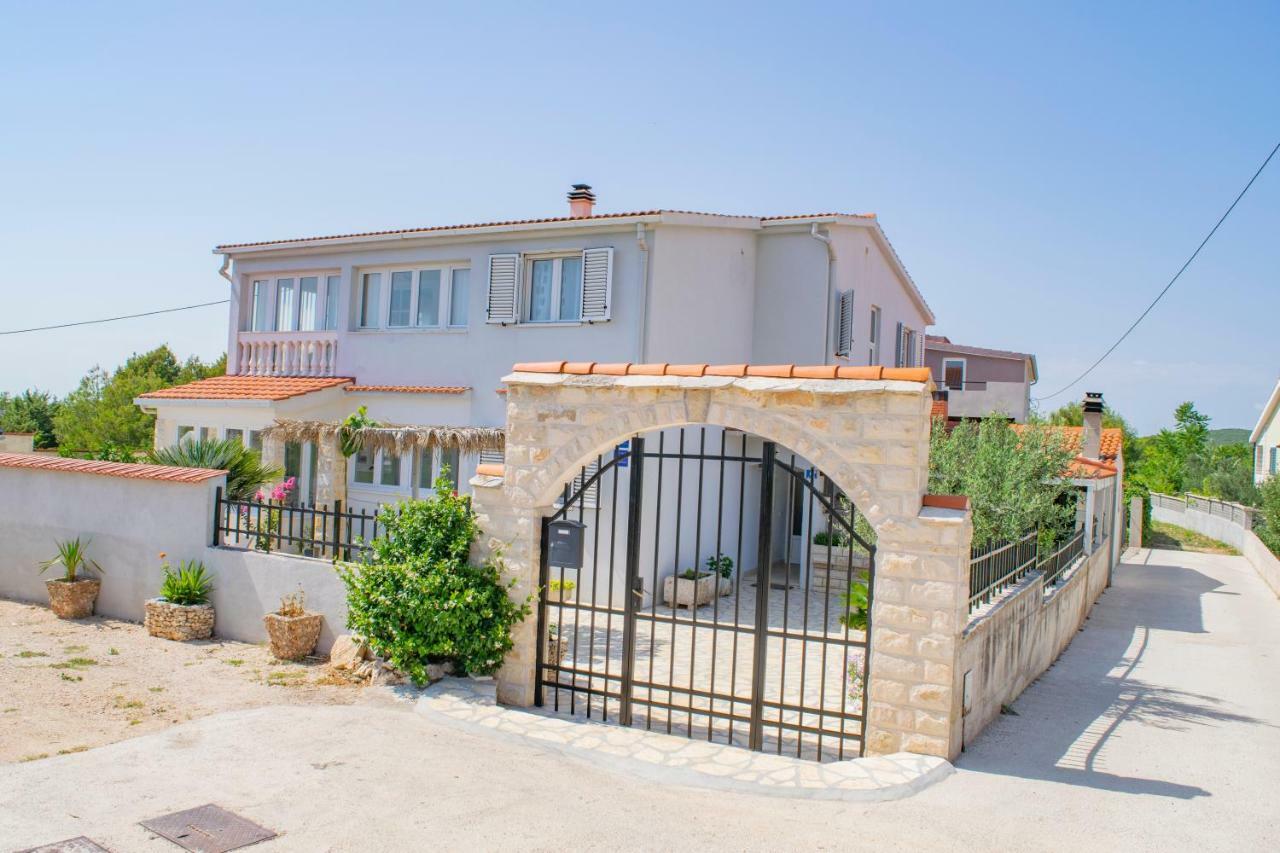 Apartments Solta Gornje Selo ภายนอก รูปภาพ