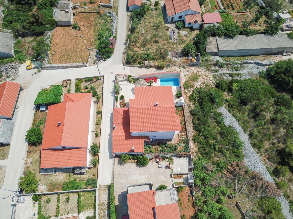 Apartments Solta Gornje Selo ภายนอก รูปภาพ
