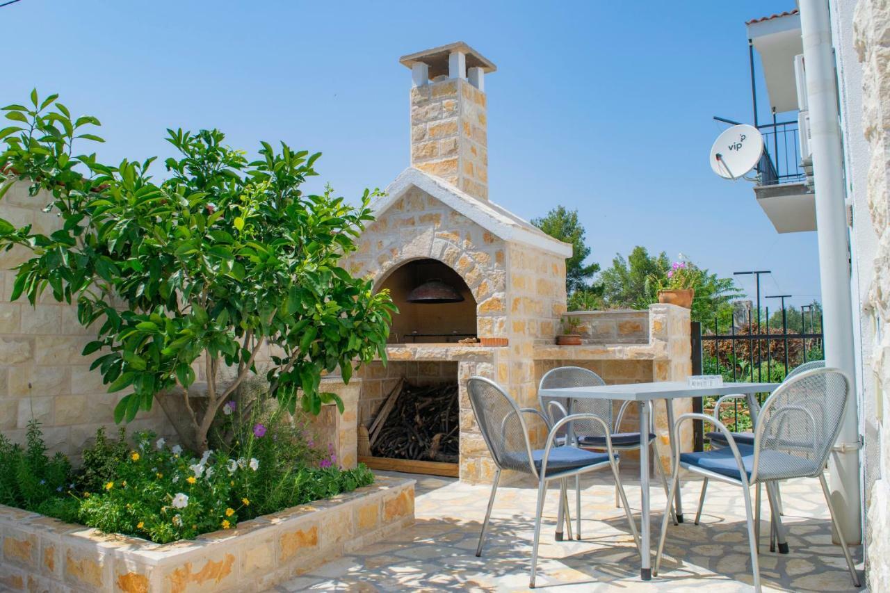 Apartments Solta Gornje Selo ภายนอก รูปภาพ