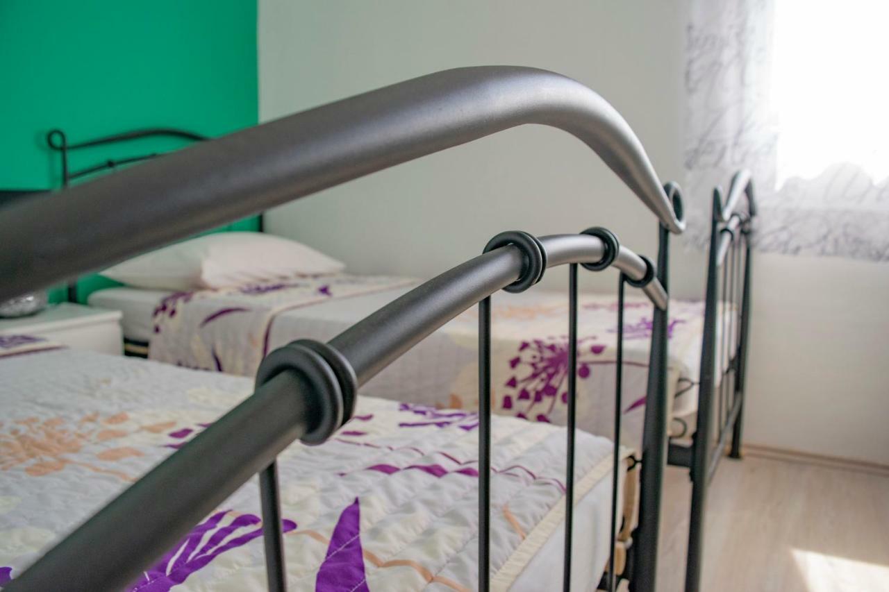 Apartments Solta Gornje Selo ภายนอก รูปภาพ