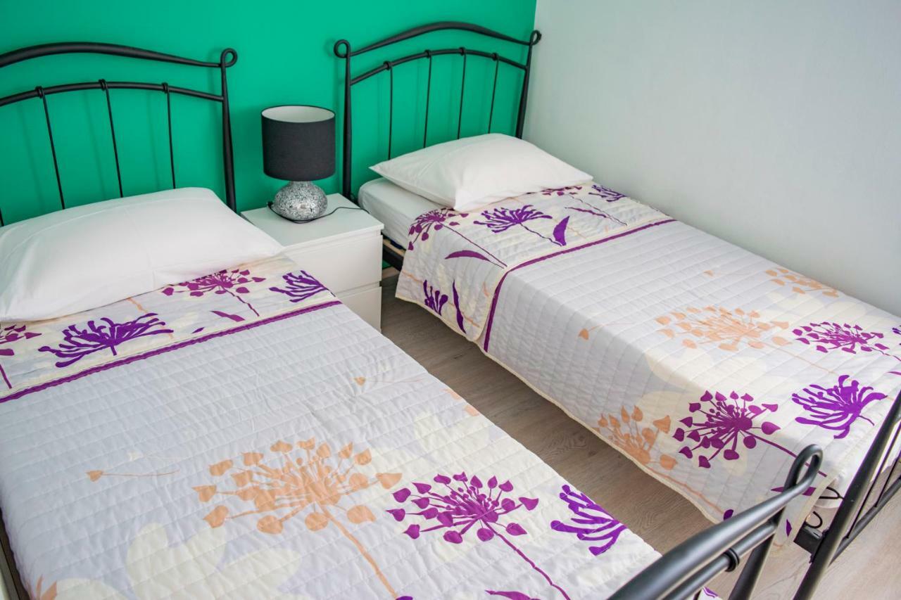 Apartments Solta Gornje Selo ภายนอก รูปภาพ