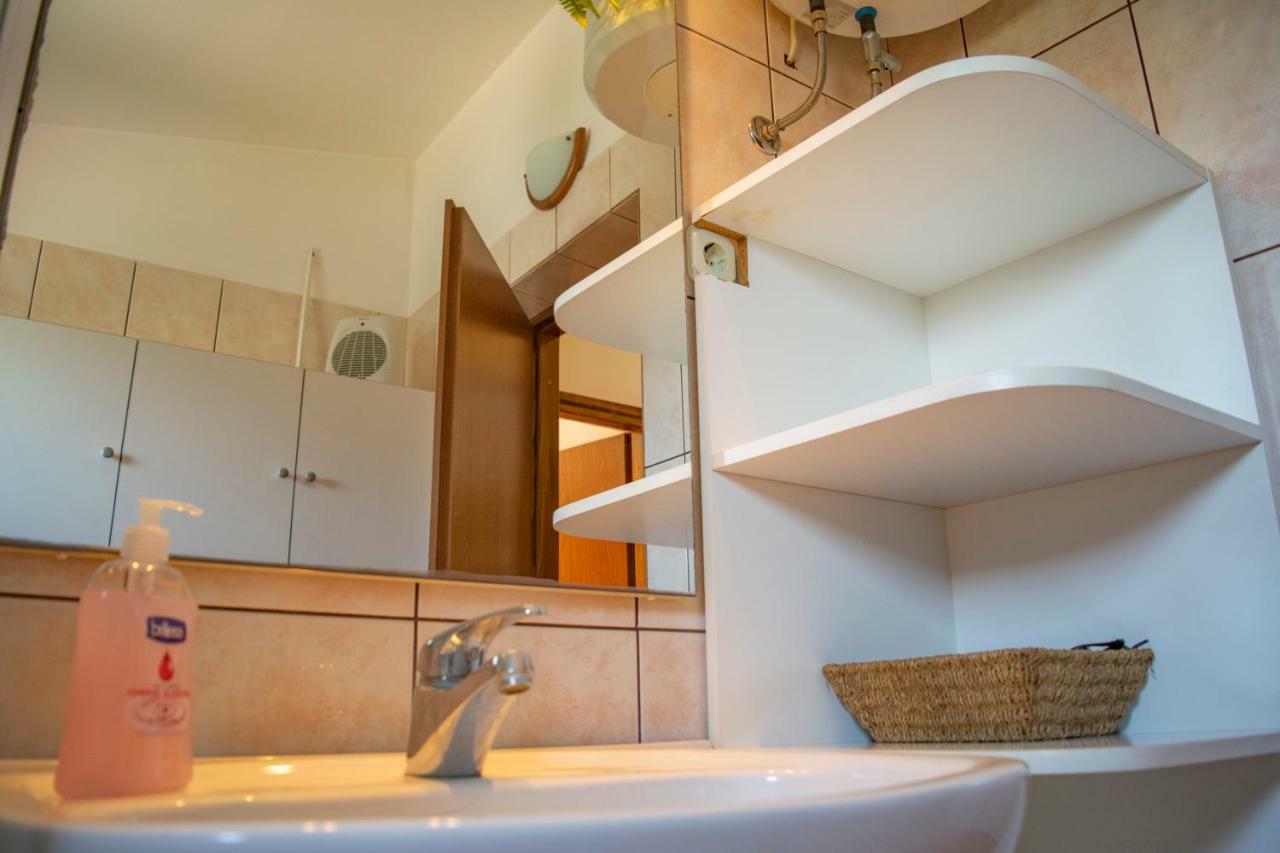 Apartments Solta Gornje Selo ภายนอก รูปภาพ