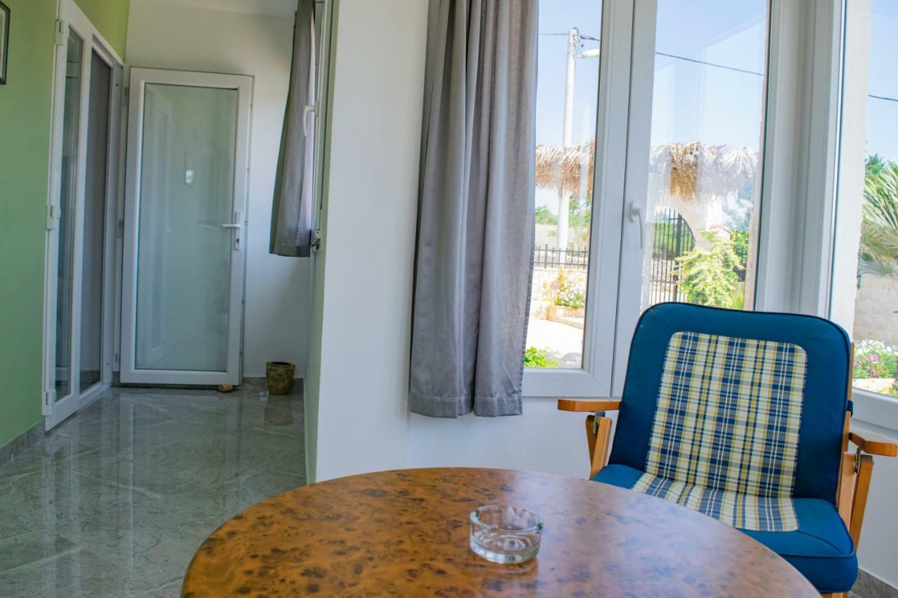 Apartments Solta Gornje Selo ภายนอก รูปภาพ