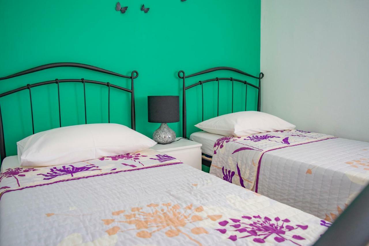 Apartments Solta Gornje Selo ภายนอก รูปภาพ